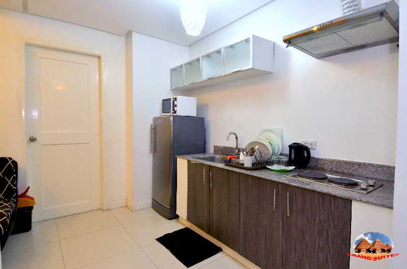 JMM Apartment Suites Manille Extérieur photo