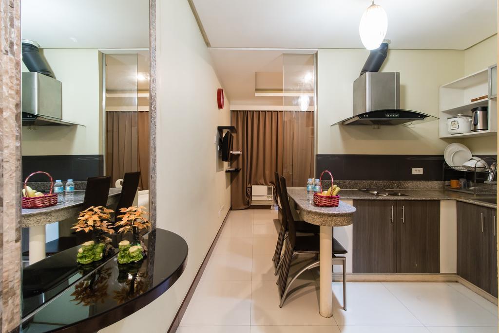 JMM Apartment Suites Manille Extérieur photo