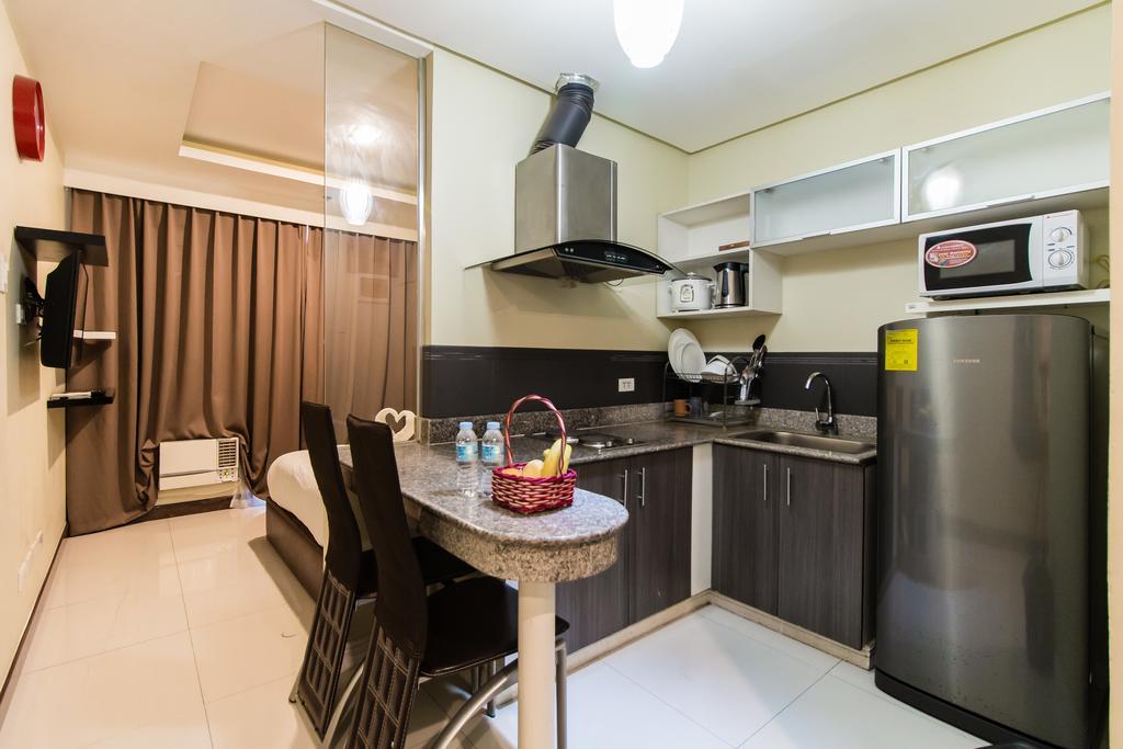 JMM Apartment Suites Manille Extérieur photo