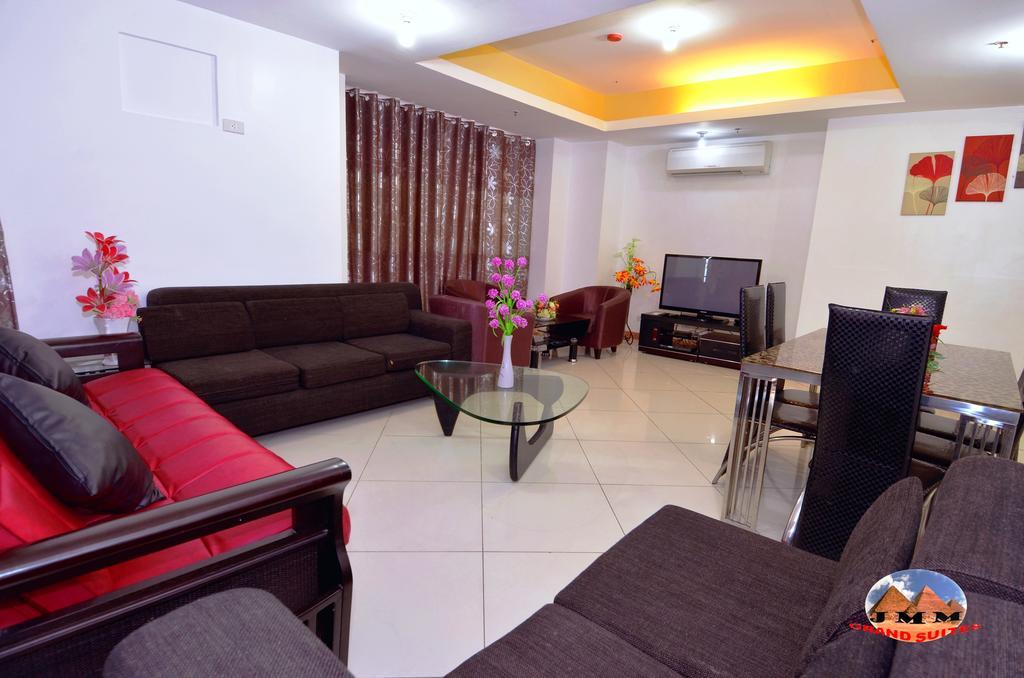 JMM Apartment Suites Manille Extérieur photo