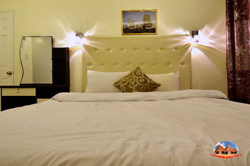 JMM Apartment Suites Manille Extérieur photo